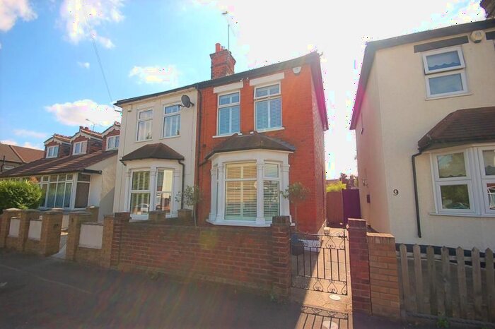 3 Bedroom Semi-Detached House To Rent In Drummond Road, Romford, RM7