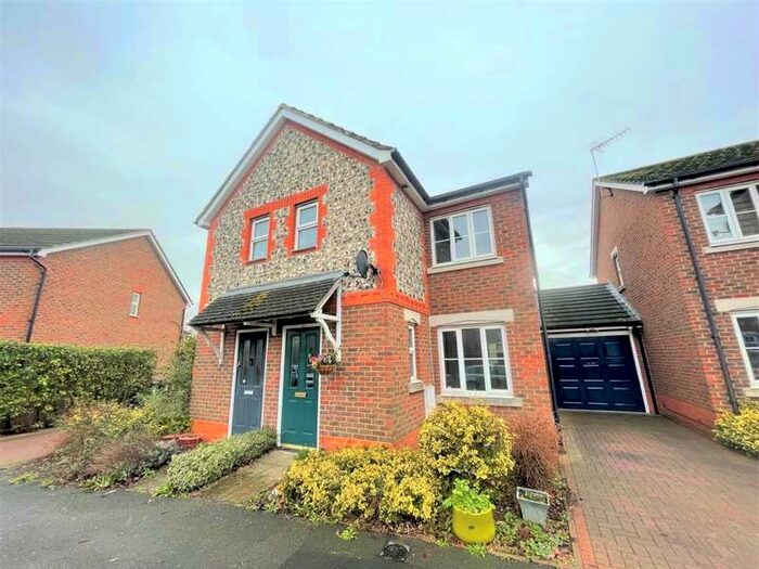 2 Bedroom Semi-Detached House To Rent In Didcot, Oxfordshire, OX11