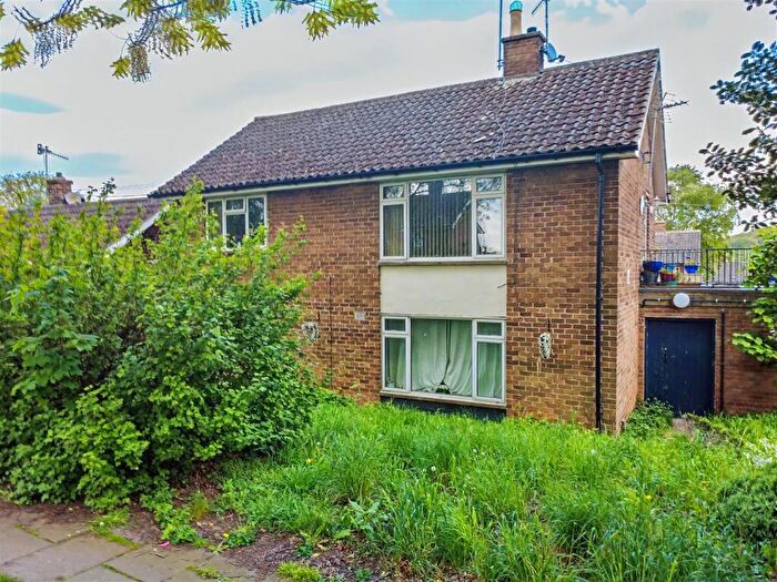 2 Bedroom Maisonette For Sale In Bedford Court, Stapleford, NG9
