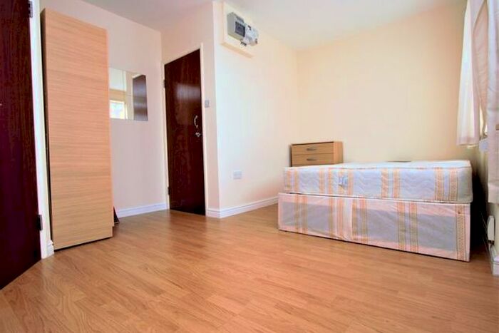 Property To Rent In Nightingale Road, London, N9