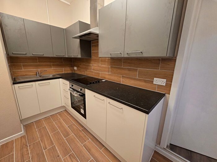 2 Bedroom Flat To Rent In Baxter Avenue, Southend-On-Sea, SS2