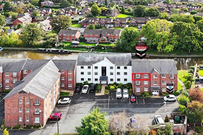 2 Bedroom Apartment For Sale In Wharf Mill, Congleton, CW12