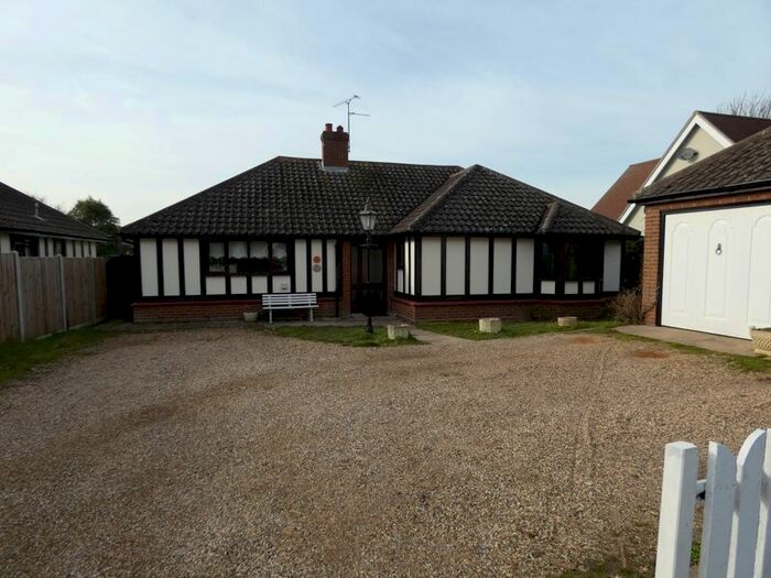 3 Bedroom Detached Bungalow To Rent In The Coverts, West Mersea, Colchester, CO5