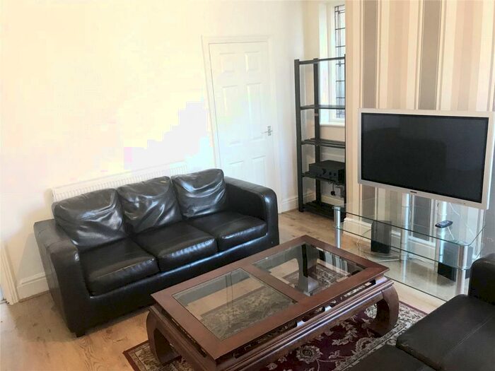 3 Bedroom Semi-Detached House To Rent In Cromwell Road, Salford, M6