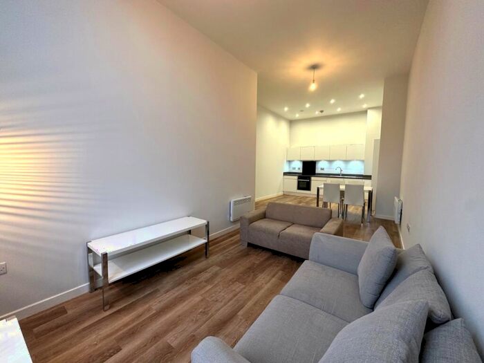 2 Bedroom Flat To Rent In New York Road, Leeds, West Yorkshire, Uk, LS2