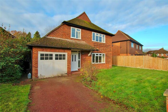 3 Bedroom Detached House To Rent In Marlyns Drive, Guildford, Surrey, GU4