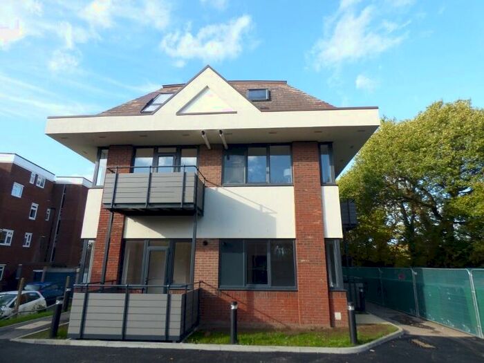 1 Bedroom Flat To Rent In Leatherhead, KT22