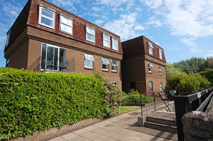2 Bedroom Flat For Sale In Temple Street, Keynsham, Bristol, BS31