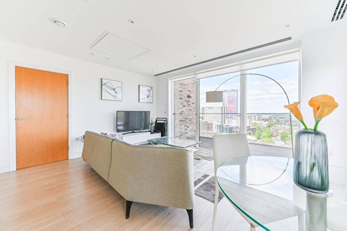 2 Bedroom Flat To Rent In Cherry Orchard Road, East Croydon, Croydon, CR0