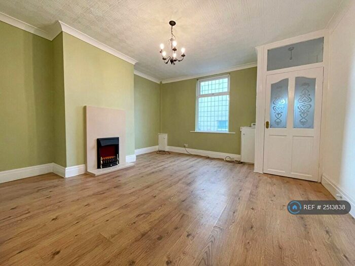 2 Bedroom Terraced House To Rent In Thomas Street, Westhoughton, Bolton, BL5