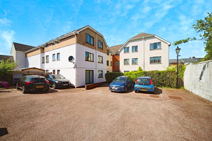 2 Bedroom Retirement Property For Sale In Kerslakes Court, Honiton, EX14