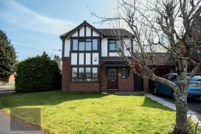 3 Bedroom Detached House For Sale In Brecon Heights, Victoria, NP23