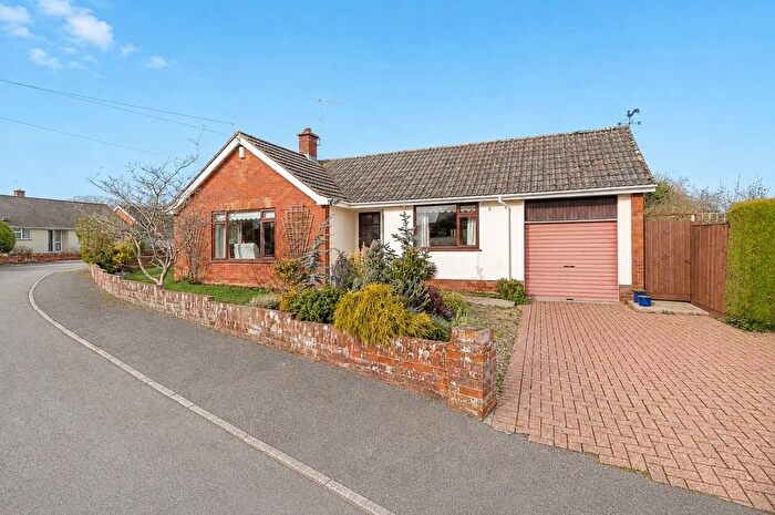 3 Bedroom Bungalow For Sale In Kendall Close, Creech Heathfield, Taunton, Somerset, TA3