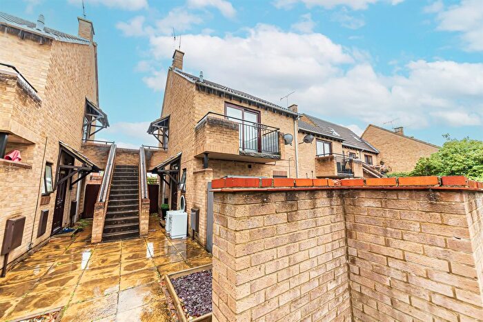 1 Bedroom Maisonette To Rent In Maiden Place, Lower Earley, Reading, RG6