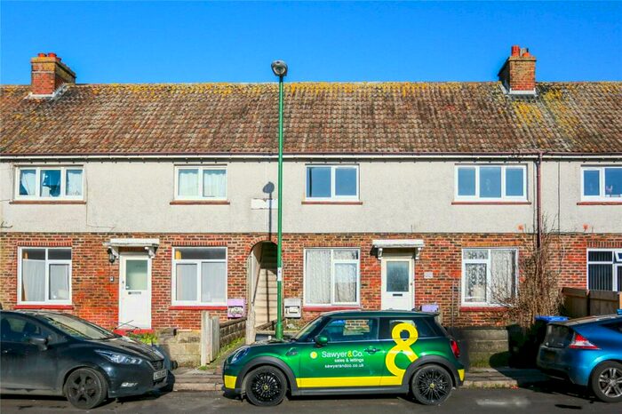 2 Bedroom Apartment To Rent In St Aubyns Crescent, Portslade, East Sussex, BN41