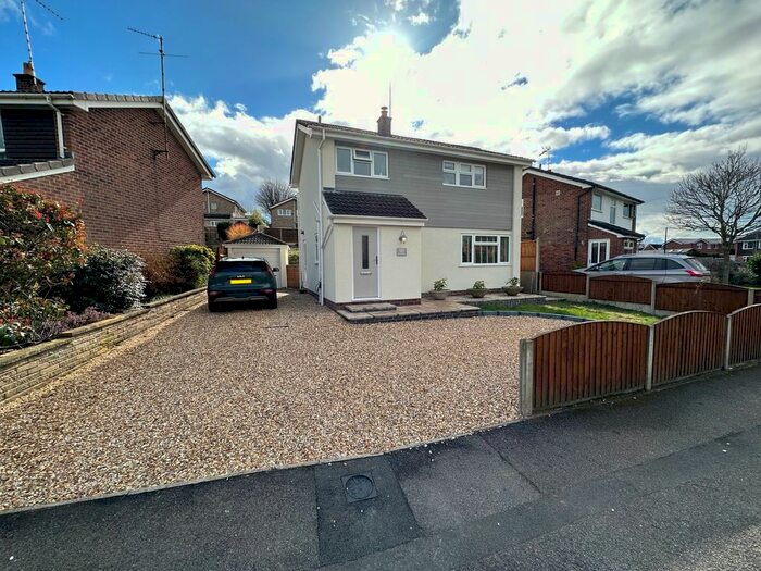 3 Bedroom Detached House To Rent In Brookside, Burton On Trent, Winshill, DE15