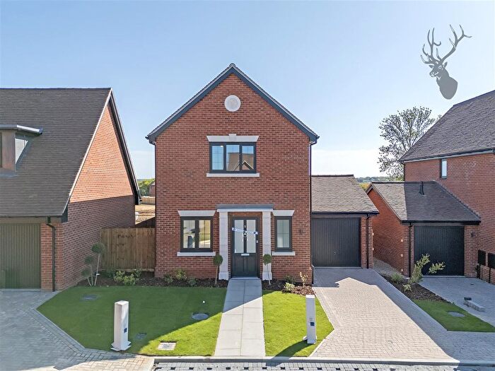 3 Bedroom Property To Rent In George Cely Place, Stapleford Abbotts, RM4