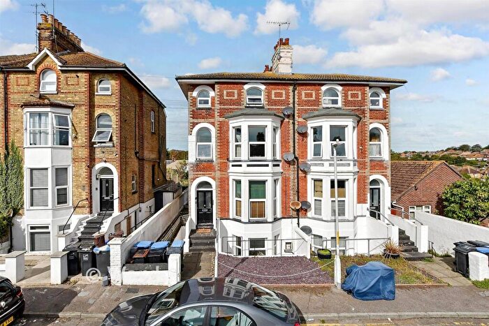 1 Bedroom Apartment For Sale In Belmont Road, Broadstairs, Kent, CT10