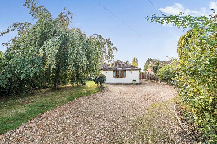 3 Bedroom Detached Bungalow For Sale In Green End Road, Great Barford, MK44