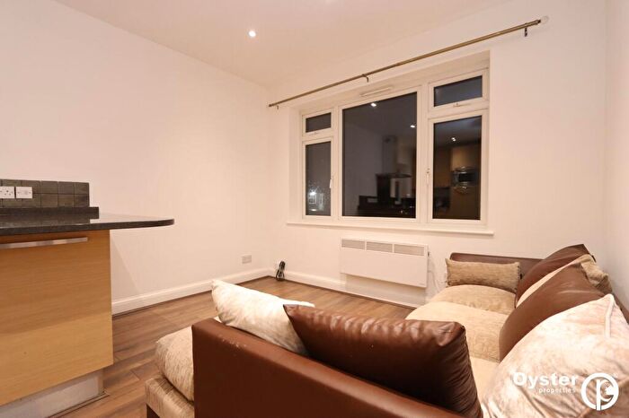 1 Bedroom Flat To Rent In Chase Side, London, N14