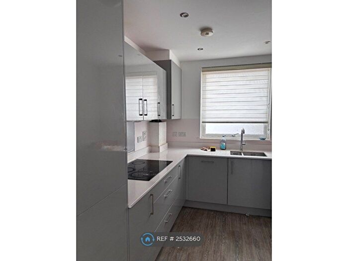 2 Bedroom Detached House To Rent In Bluebell Mews, Headington, Oxford, OX3