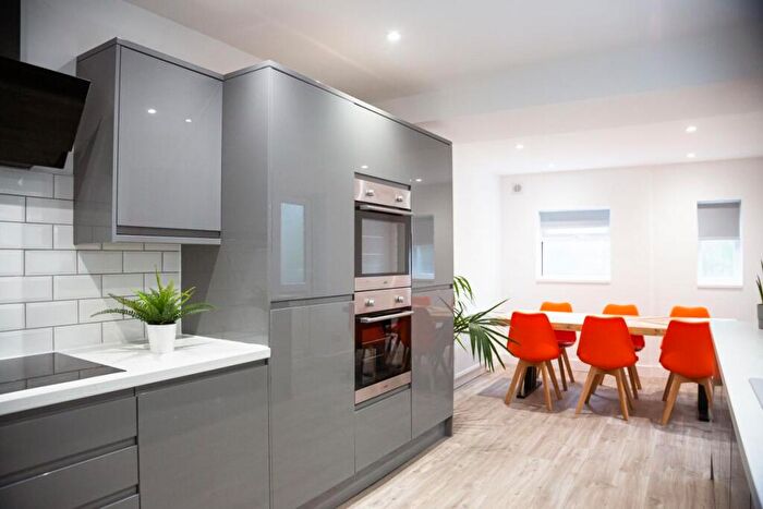 7 Bedroom Terraced House To Rent In Montgomerie Road, Southsea, PO5