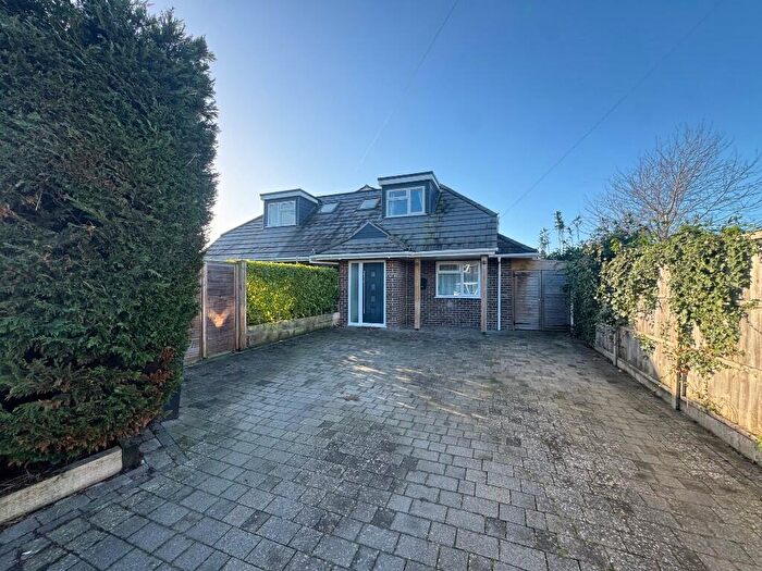 4 Bedroom Detached House To Rent In Bronte Avenue, Christchurch, Dorset, BH23