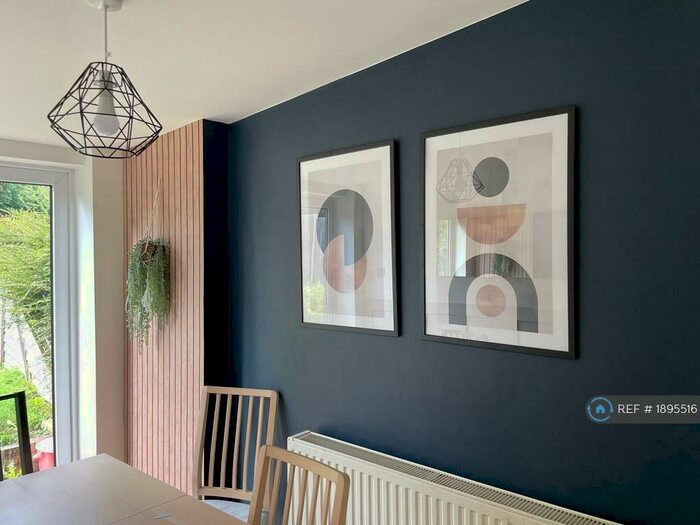 7 Bedroom Semi-Detached House To Rent In Little Platt, Guildford, GU2