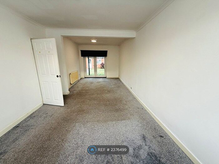 5 Bedroom End Of Terrace House To Rent In Athelstone Road, Harrow, HA3