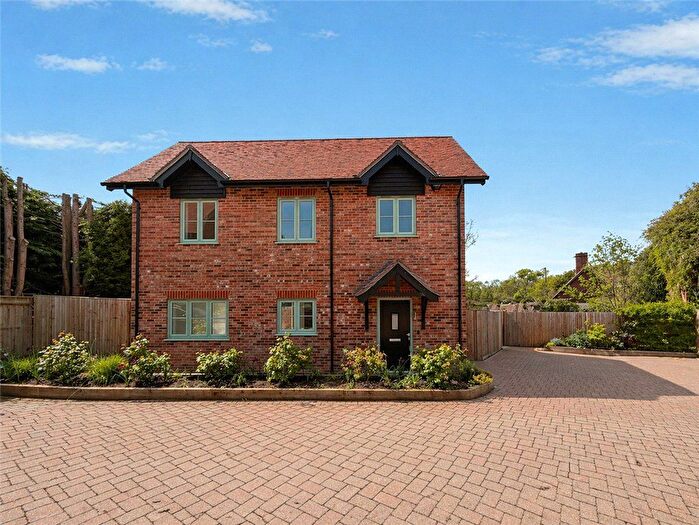 4 Bedroom Detached House For Sale In Embley Park, Romsey, Hampshire, SO51