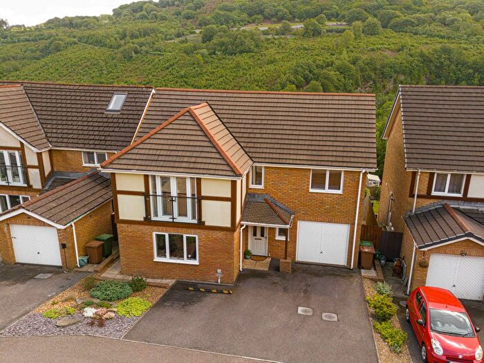 4 Bedroom Detached House For Sale In Woodside Walk, Cross Keys, NP11