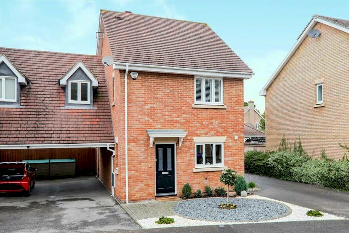 3 Bedroom Link Detached House To Rent In Flemish Place, Warfield, Berkshire, RG42