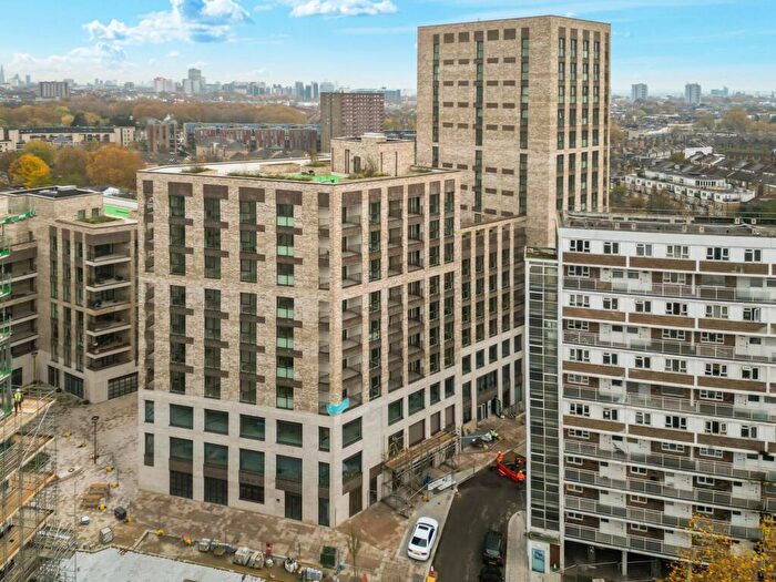 2 Bedroom Apartment To Rent In Orwell House, North West Quarter, Carlton Vale, NW6