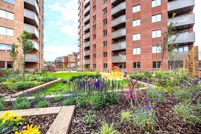 2 Bedroom Flat To Rent In Elmsleigh Road, Staines-Upon-Thames, Surrey, TW18