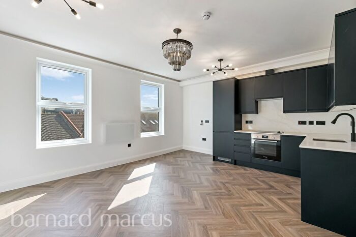 1 Bedroom Flat To Rent In Church Lane, London, W3
