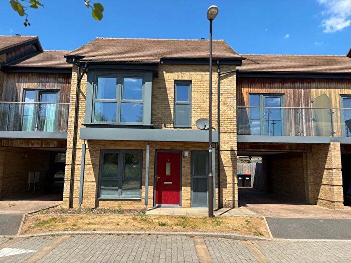 3 Bedroom Terraced House To Rent In Capek Road, Oakgrove, MK10
