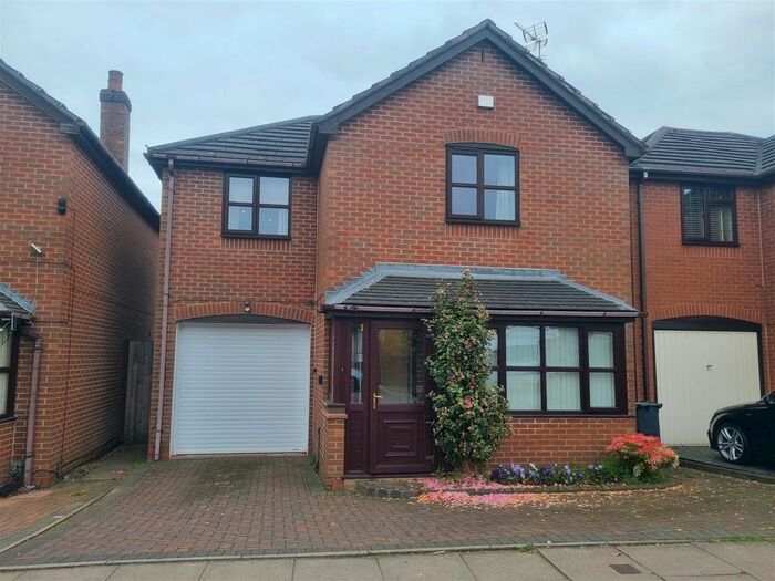 2 Bedroom Property To Rent In Woodthorpe Road, Kings Heath, Birmingham, B14