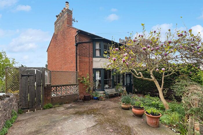 4 Bedroom Semi-Detached House For Sale In North Malvern Road, Malvern, Worcestershire, WR14