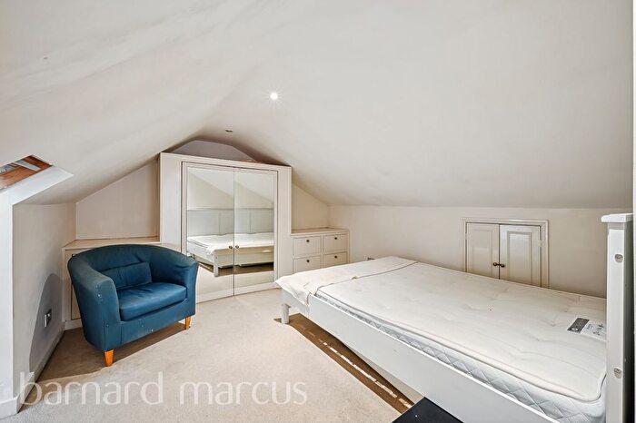 3 Bedroom Maisonette To Rent In North Worple Way, London, SW14