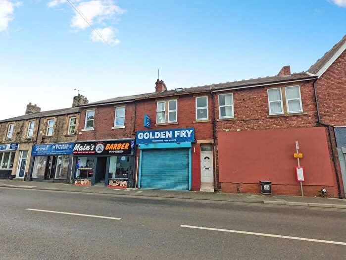 2 Bedroom Flat To Rent In Main Street, Crawcrook, NE40