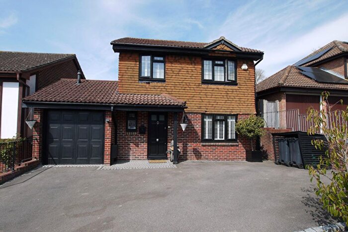 5 Bedroom Detached House For Sale In Badgers Rise, Badgers Mount, Sevenoaks, TN14