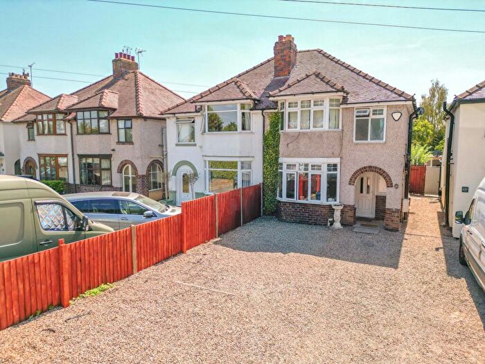 3 Bedroom Semi Detached House For Sale In Hinckley Road, Nuneaton, CV11