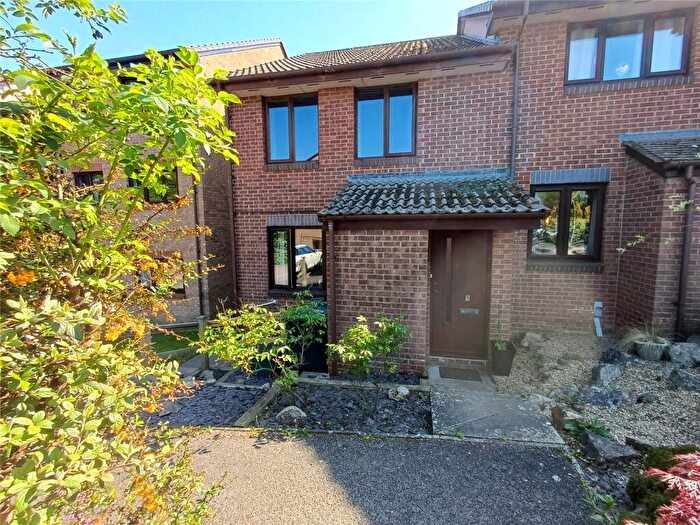 1 Bedroom Apartment For Sale In Alexandra Court, Bridport, Dorset, DT6