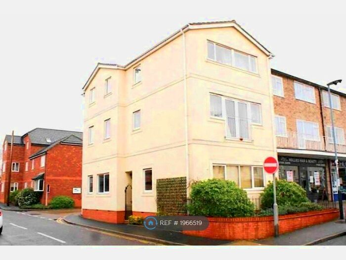 2 Bedroom Flat To Rent In Cornwall House, Leamington Spa, CV32