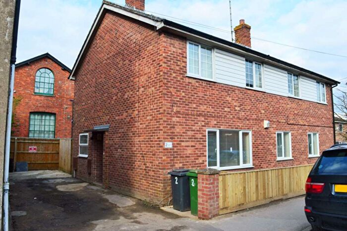 2 Bedroom Maisonette To Rent In Church Street, Hungerford, RG17