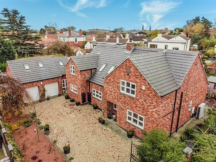 6 Bedroom Detached House For Sale In The Pastures, Rampton, Retford, DN22