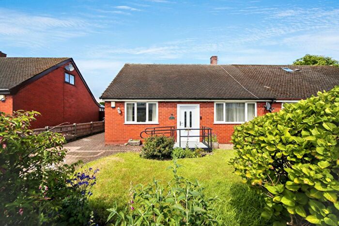 3 Bedroom Semi-Detached Bungalow For Sale In Park Lane, Abram, WN2
