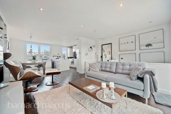 3 Bedroom Apartment To Rent In Ifield Road, Chelsea, SW10