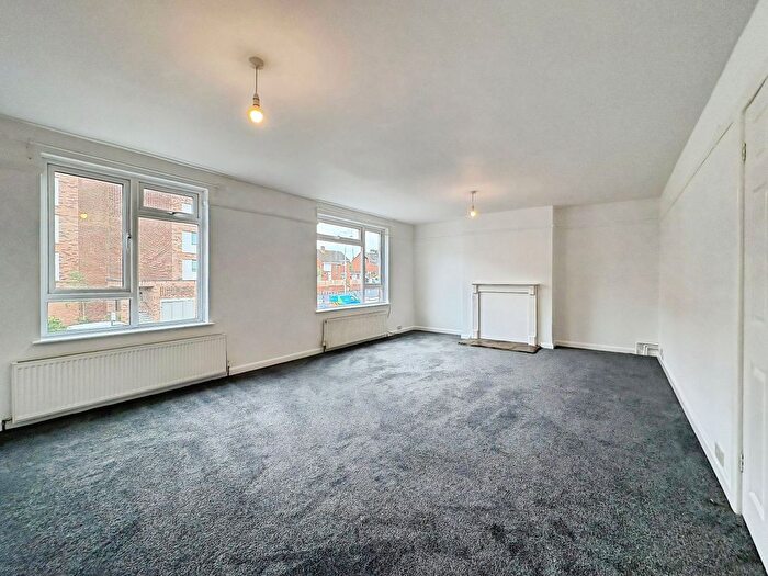 3 Bedroom Flat To Rent In Whipton Village Road, Whipton, Exeter, EX4