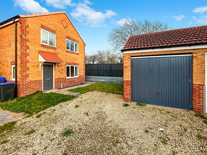 4 Bedroom Detached House For Sale In St. Georges Close, Newton Aycliffe, DL5